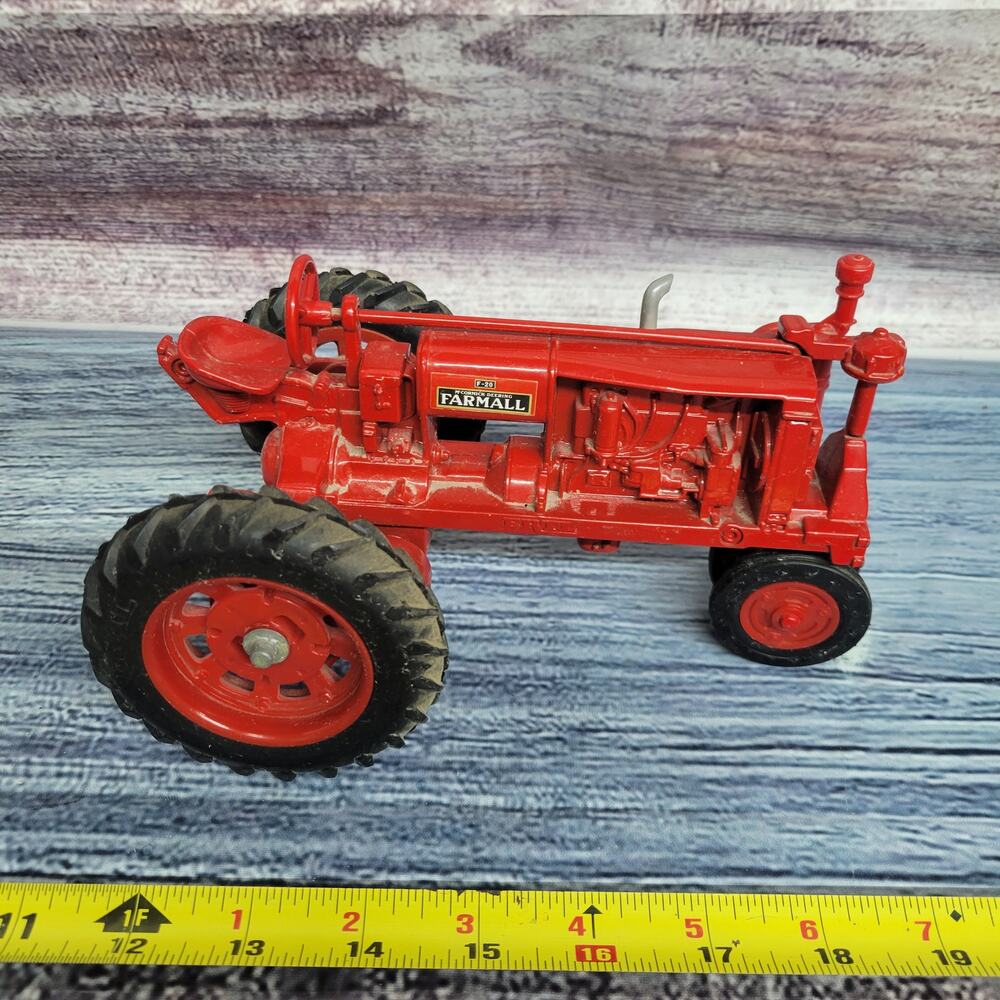 Vtg Ertl 1/16 scale IH farmall McCormick Deering F-20 diecast n/frontend tractor